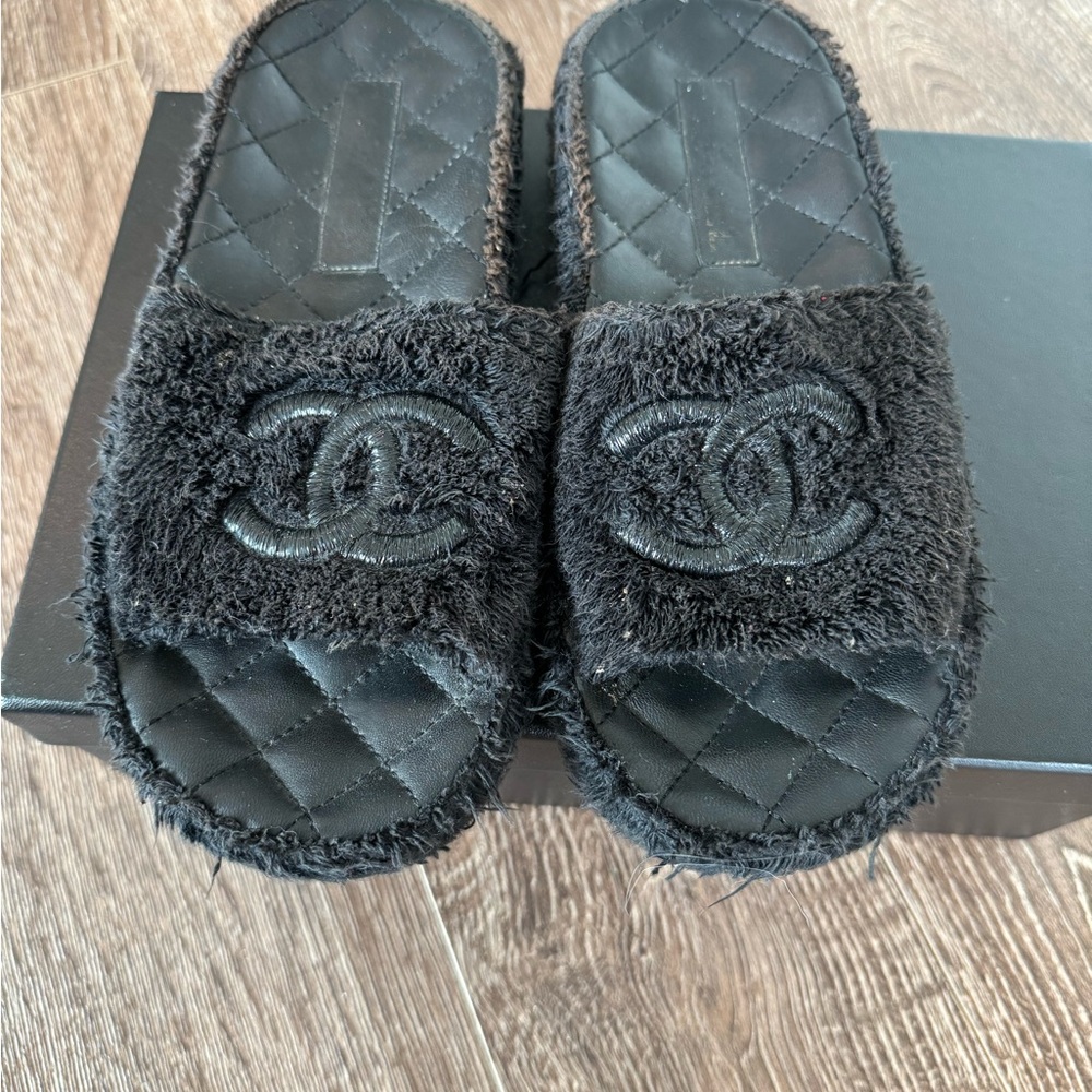 Chanel terry towel sandals black